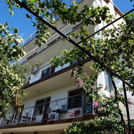 In 26666 Apartman *